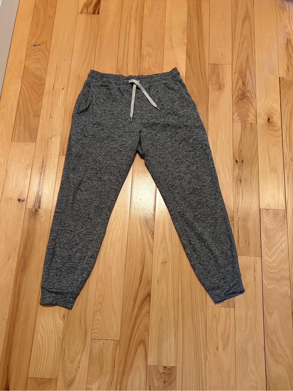 Vuori Performance Jogger Heather Gray
